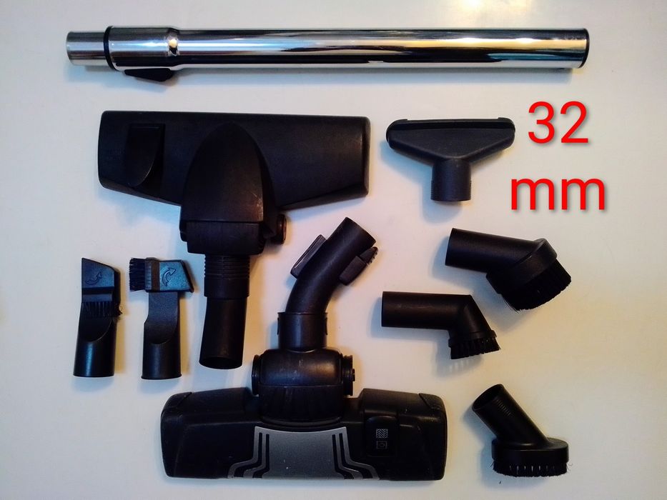 Accesorii+piese aspiratoare:motor,furtun,perie,placa electronica,etc.
