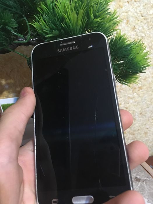 Samsung j5 потертый