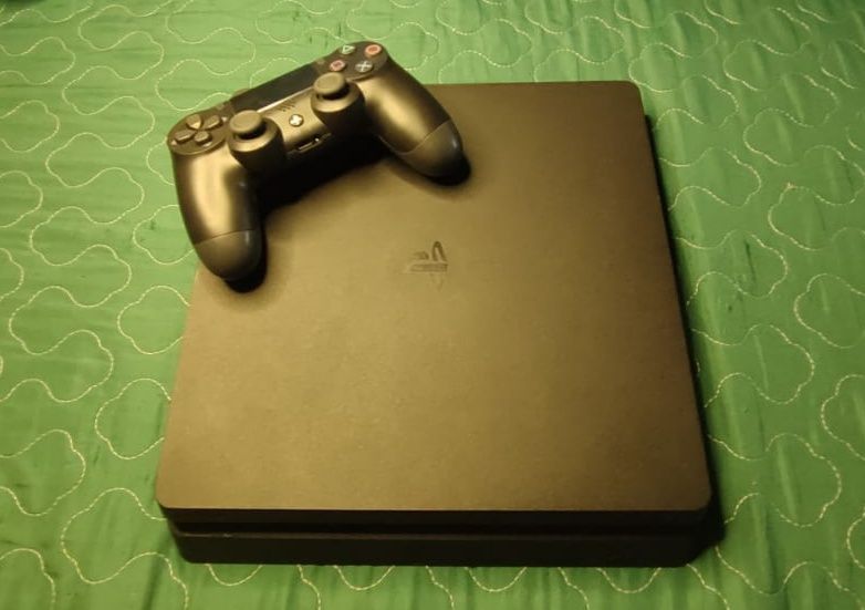 Playstation 4 slim/ps 4 slim/пс 4 30+ игр