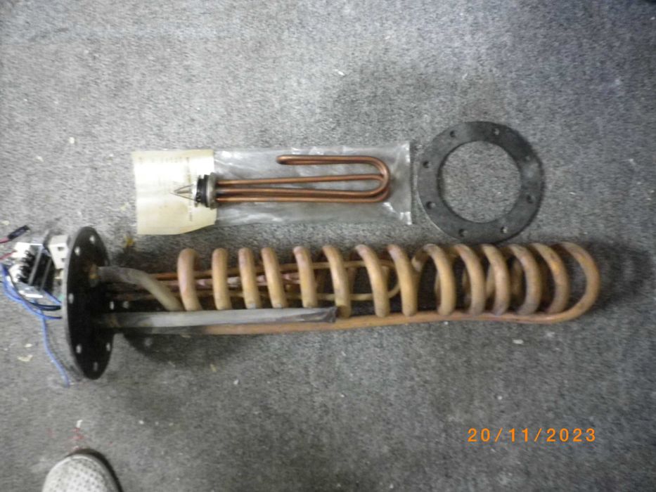 Нагревател за бойлер със серпантина - 3 KW.