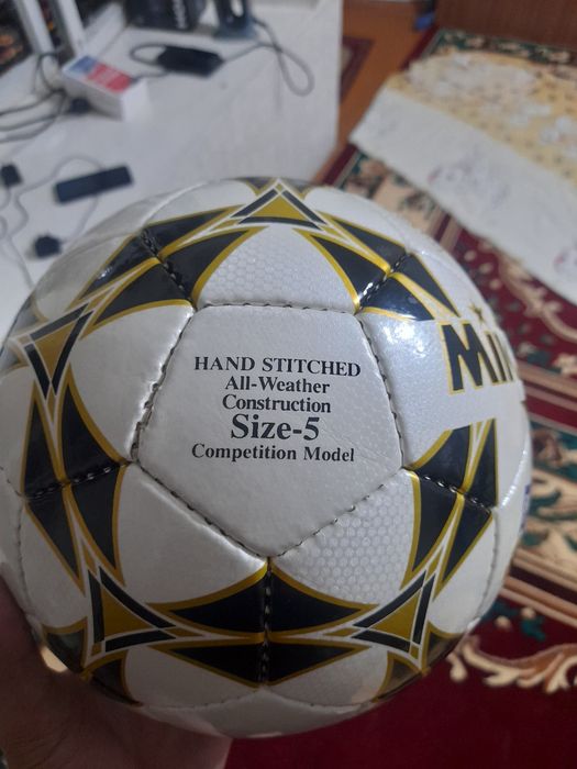 ORGINAL FIFA To'pi 5 olchamli kolleksiyanerlar shoshling !!!