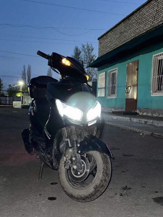 Продам скутер 125куб