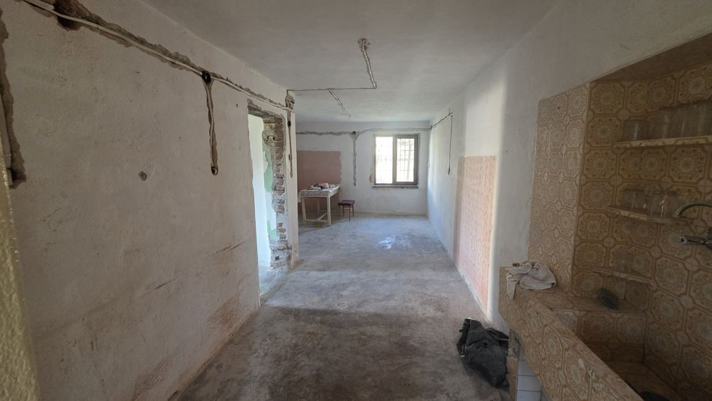 Двуетажна къща в с.Кочево, общ.Садово