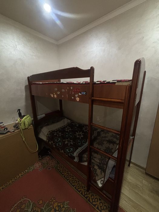 Двух яростная кровать