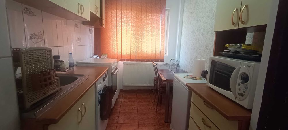 Sos Colentina Scoala 39  2camere mobilat /utilat bloc 1978 anvelopat
