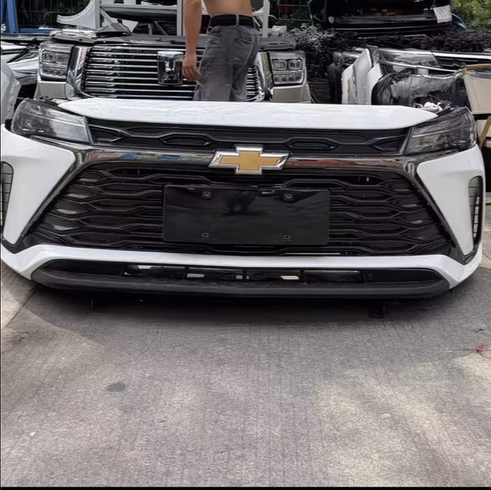 Передний Бампер на Chevrolet Monza