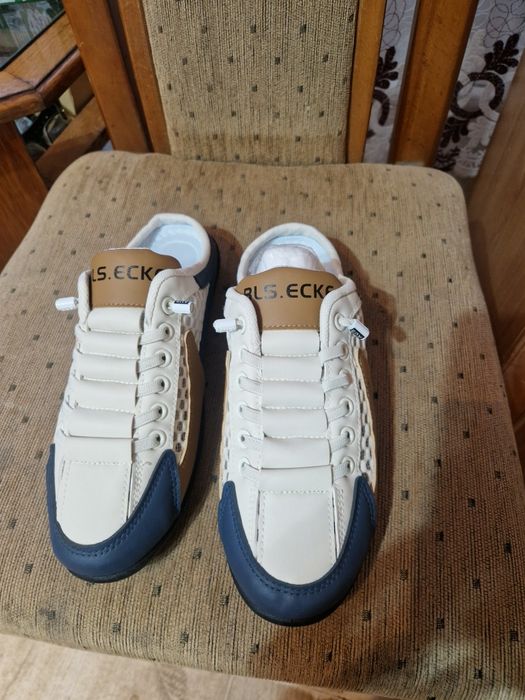 Vind adidași de vară