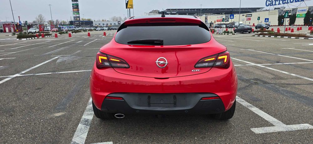 Se vinde Opel Astra GTC