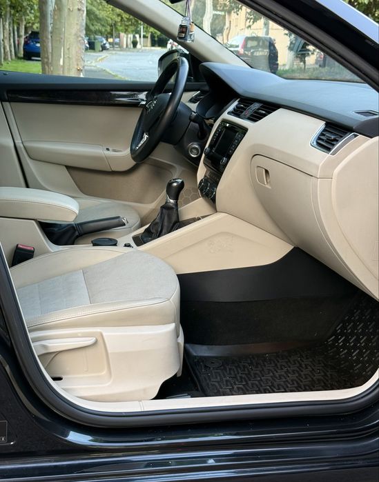 SKODA Octavia 2013 — imagine 5