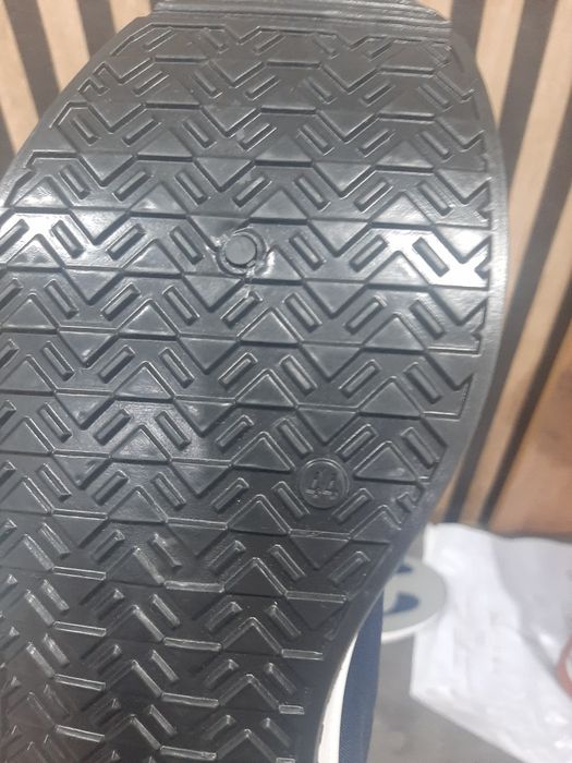 Кроссовки мужские