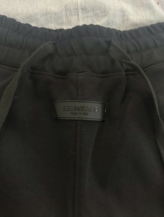 Pantaloni scurti Essentials