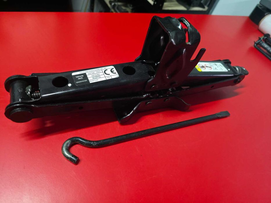 Cric AUTO - OEM Dodge RAM Opel Combo Jeep Compass Patriot CA NOU