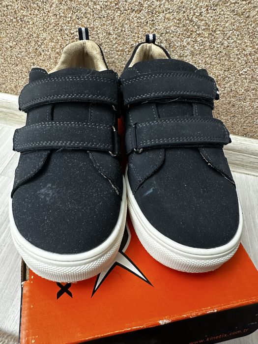 Продаются кроссы