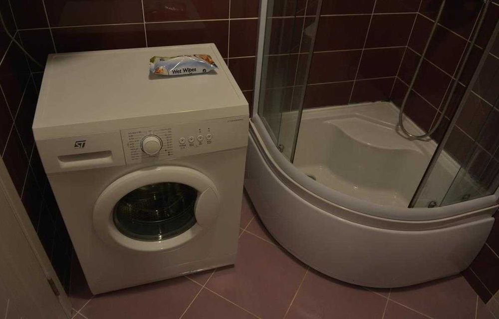 Дава се под наем Двустаен апартамент в Бургас, Лазур - 58 кв.м за 219.3 € - Снимка #1