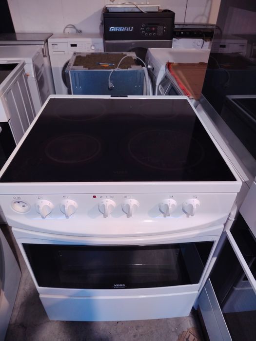 Печка +гаранция. Свободно стояща. Конвекция. Керамичен плот. Доставка