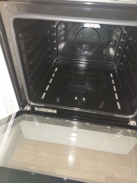 Продам газ плиту