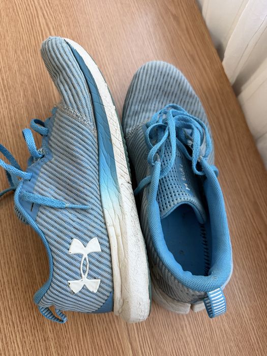 Adidasi UnderArmour