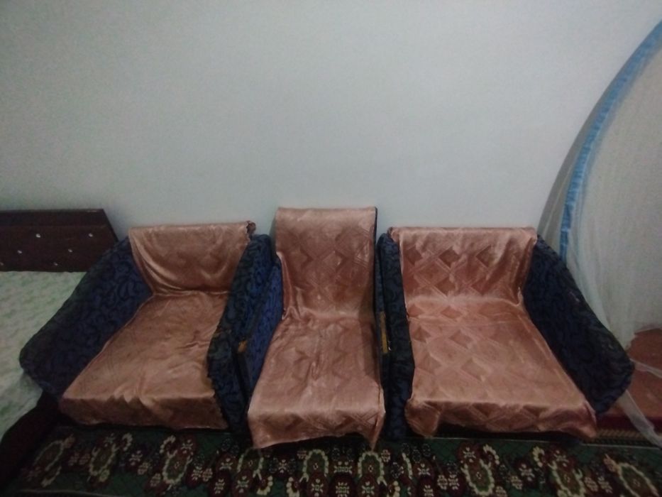 Kreslo sotiladi hammasi 100ming srochna