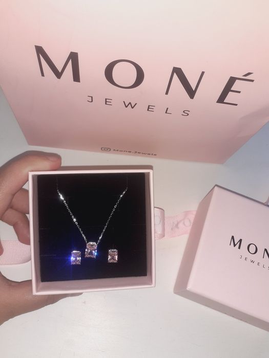 MONÉ Jewels комплект