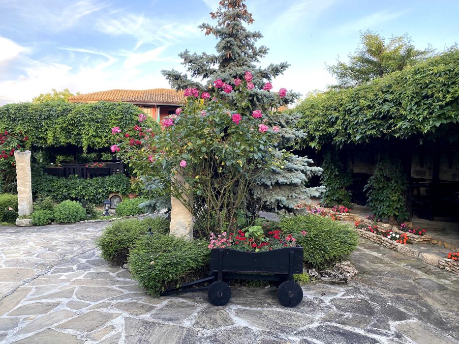 ОТ СОБСТВЕНИК Продава се оборудван и готов за работа ресторант в Кранево