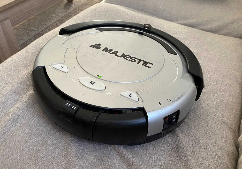 Aspirator robot Majestic mr cleaner 10 - neprobat fara incarcator