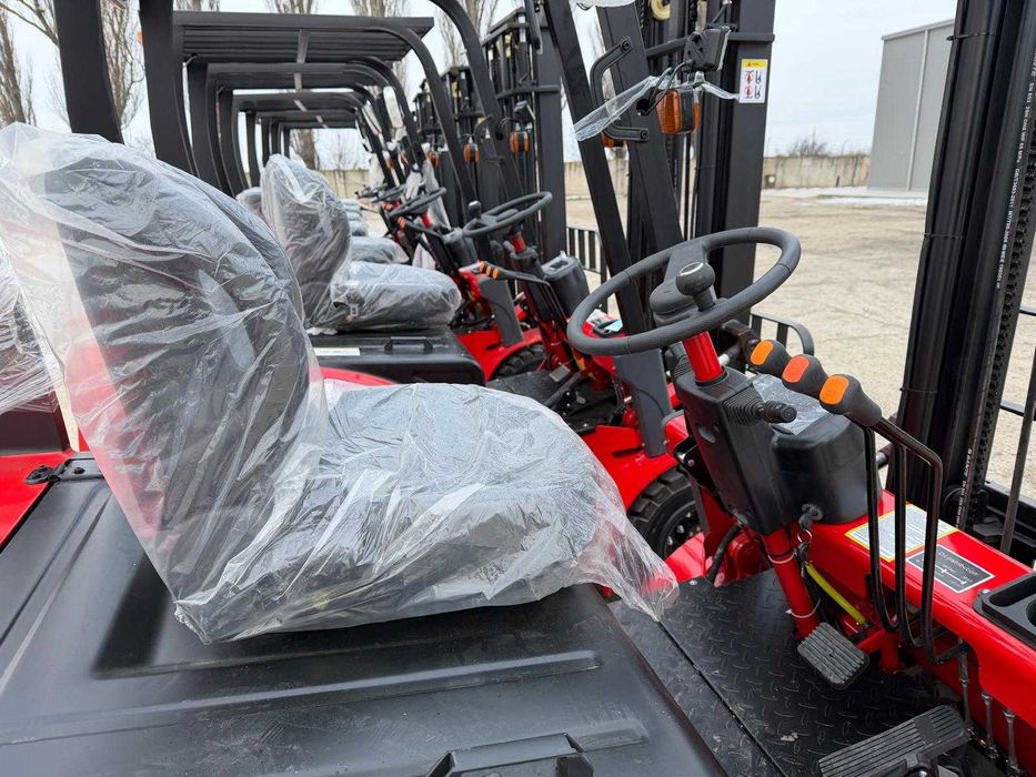 Stivuitoare electrice din stoc cu garantie,capacitate de la 0.8t- 3t