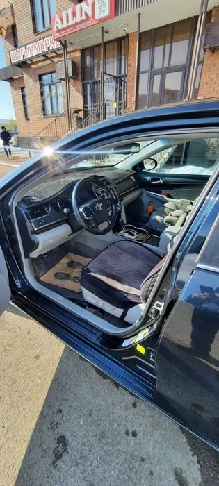 Продам Тойота камри 2013 года