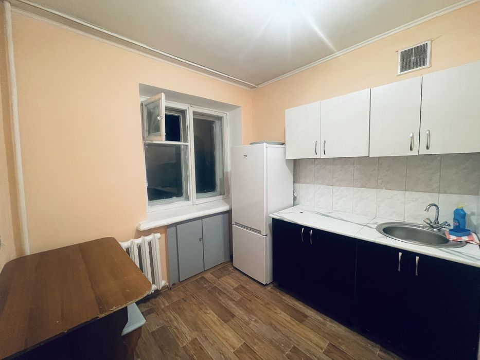 Сдам 2 ух Кабанбай 109 ночь 9000