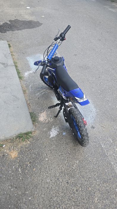 Vând motocicleta pentru copii