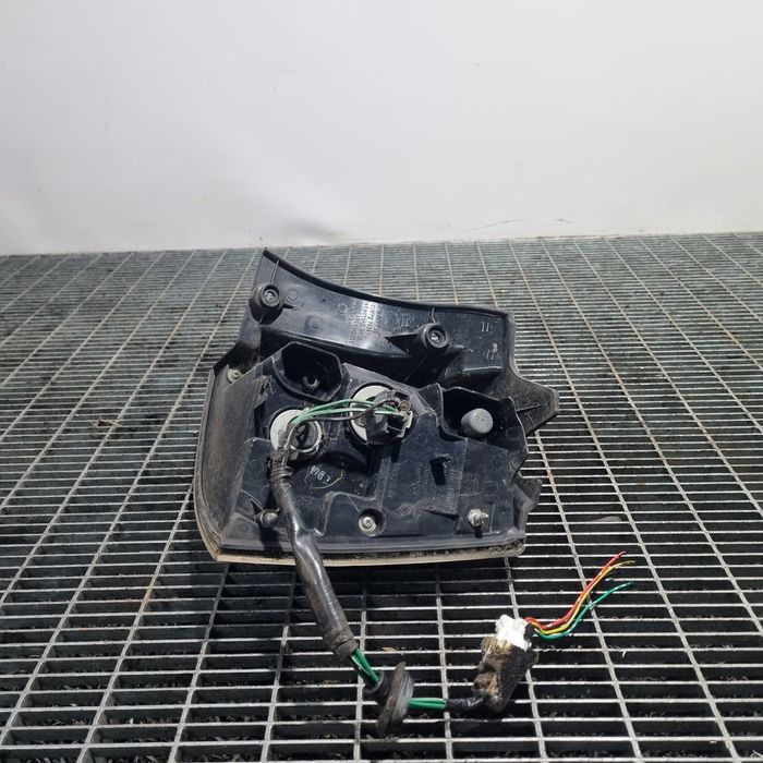 Stop Stanga Mitsubishi Outlander - SUV 4 Usi (1411) Bec clasic