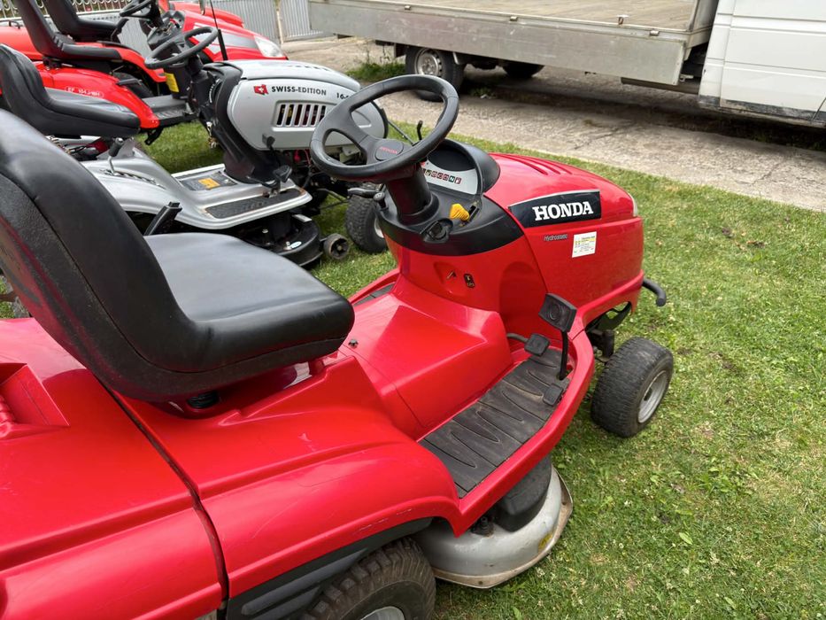 Тракторна косачка Honda HF2315 Hydrostatic | Honda GCV520 V-Twin | 92 см | Нов внос от Швейцария