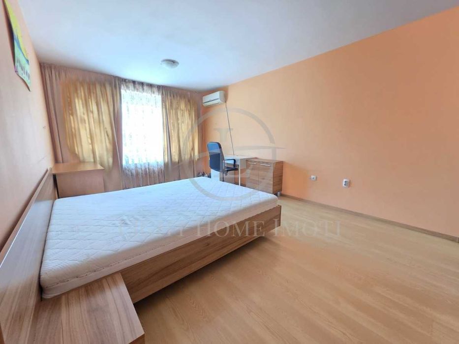 Продава се Тристаен апартамент в Пловдив, Кършияка - 110 кв.м за 2337 €/кв.м - Снимка #9