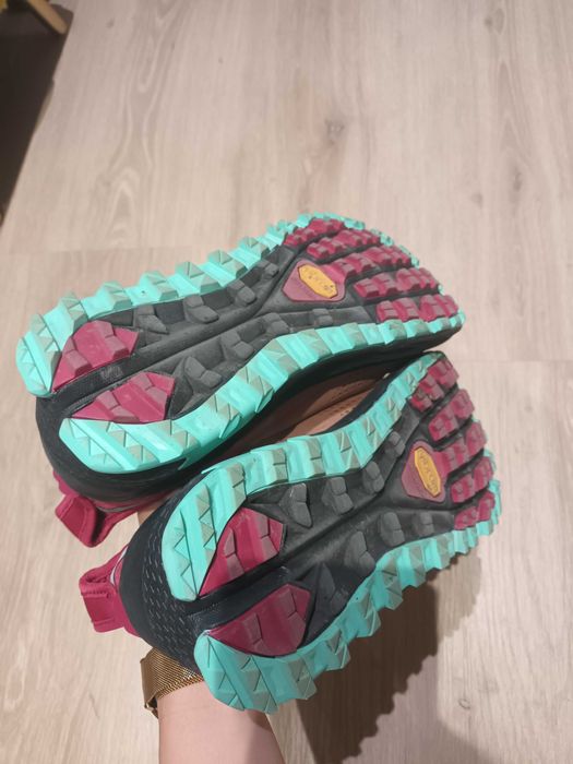 Altra Olimpus 5 маратонки за бягане