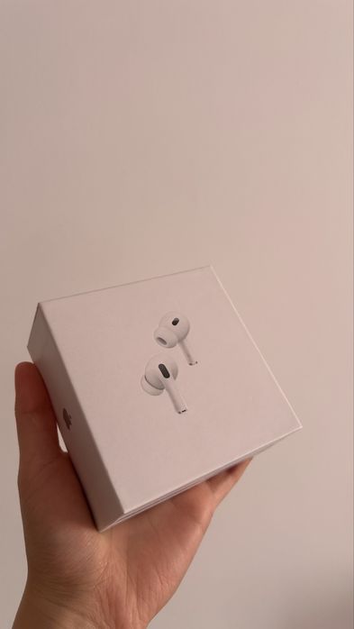 Продам AirPods новые