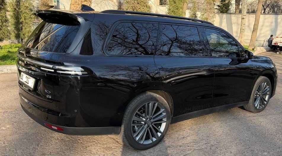 Leapmotor C16 состояние отличное