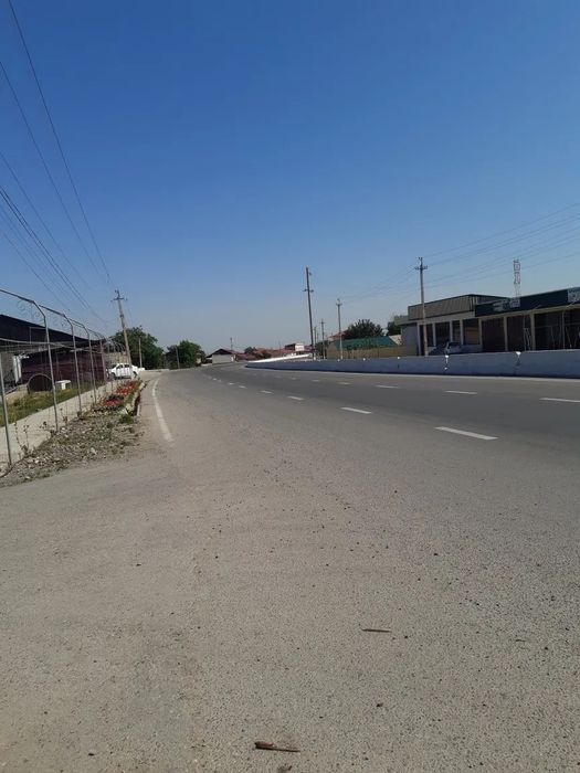 Участка сотилади катта юл йокасида