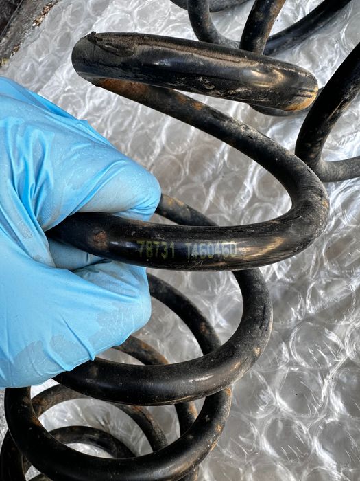 Задни пружини за VW Passat B6/B7 комби