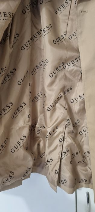 Trencs Guess  NOU