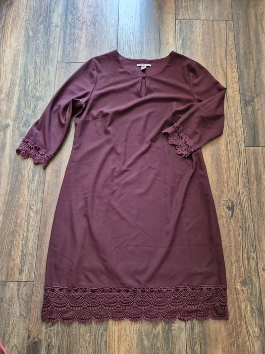 Дамска рокля 44 размер