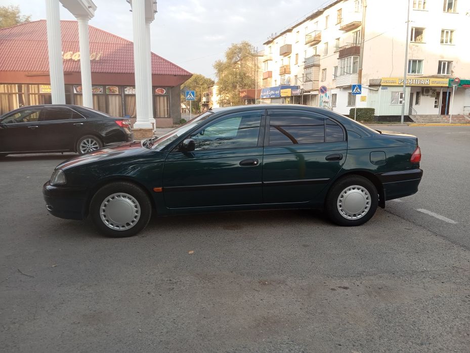 Продам Тойота авенсис