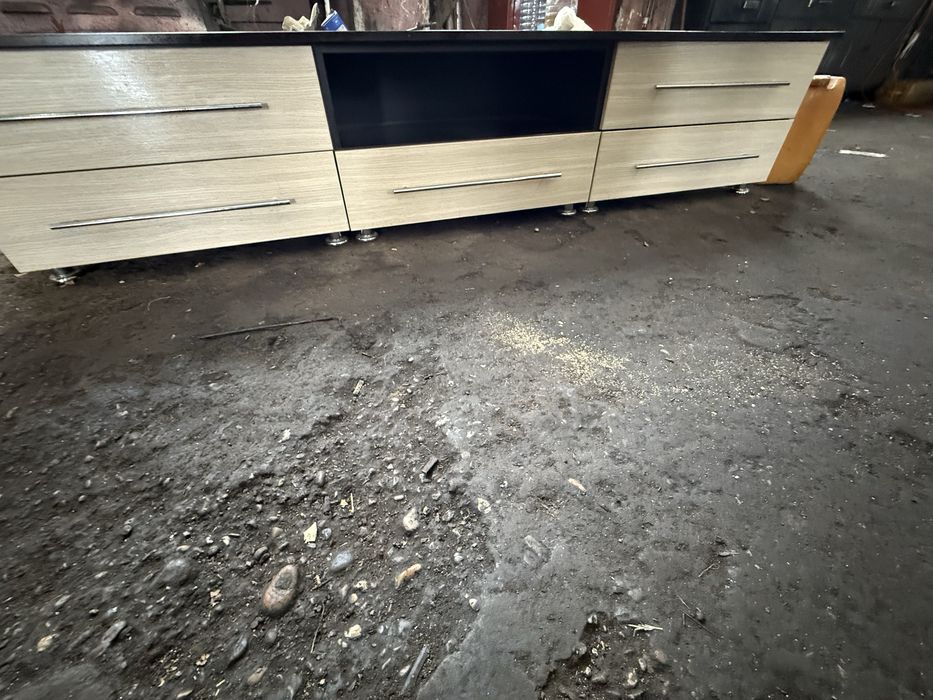 Comoda  televizor  living