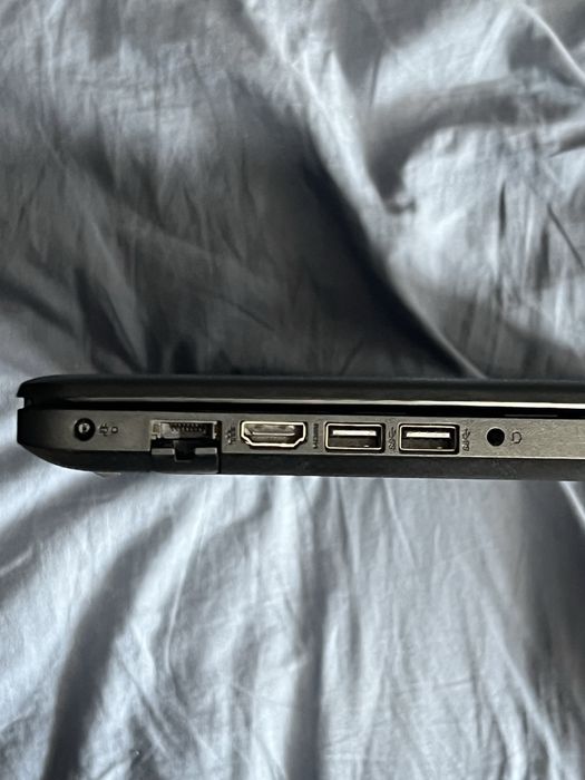Laptop HP Ryzen 7 3700U, 8GB RAM, SSD 256GB, Full HD