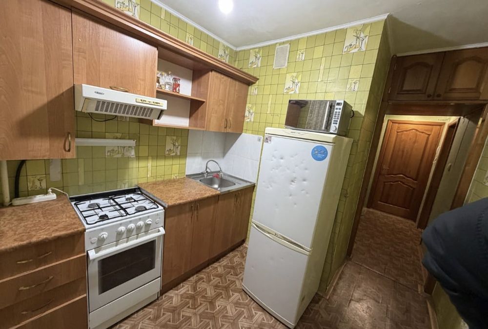 1 ком Достык Молл, ЦУМ, Мечеть. 120+