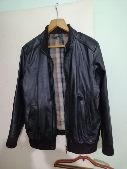 Продам фирменные кожаные куртки.