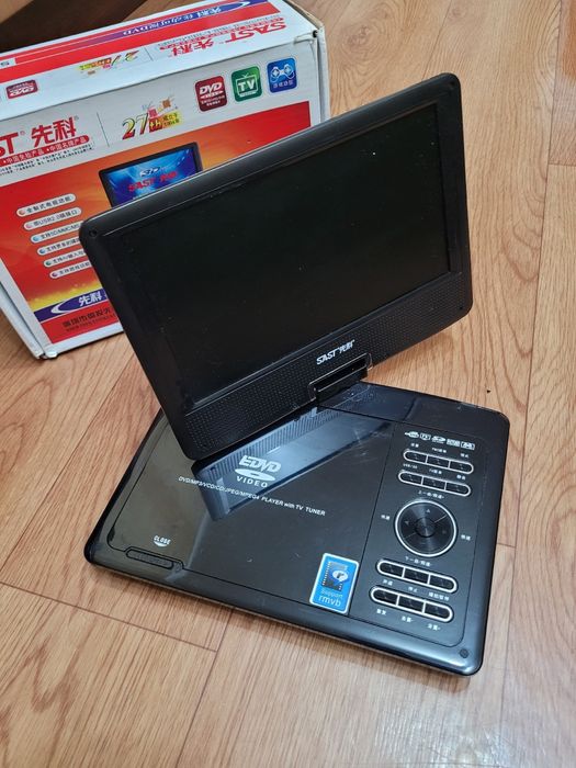Портативный DVD-плеер SAST SA-986D с ТВ-тюнером и USB