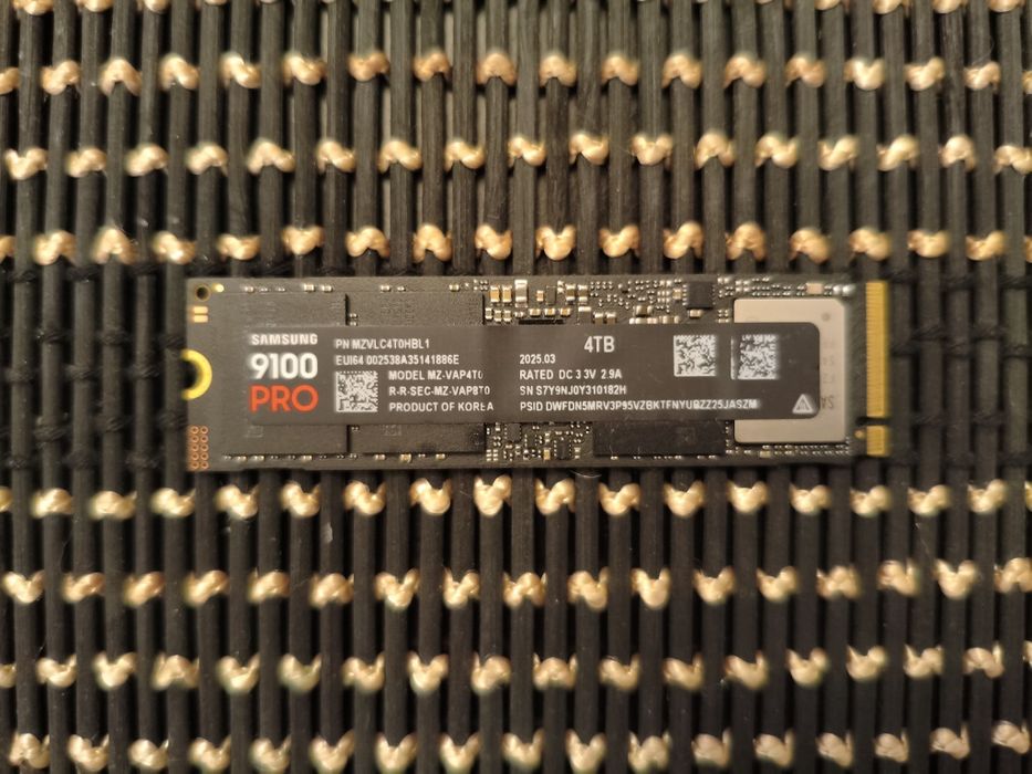 SSD M.2 / Samsung 9100 PRO / 4TB / Nou