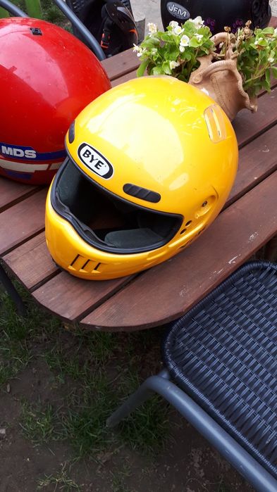 toate trei castile scuter 100