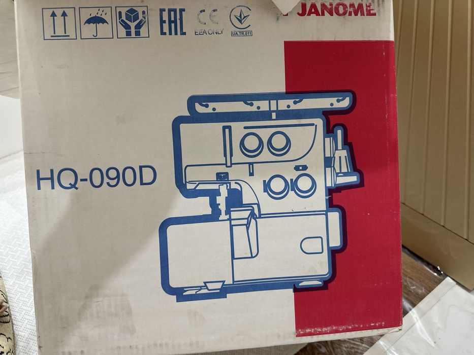 Оверлок Janome HQ-090D