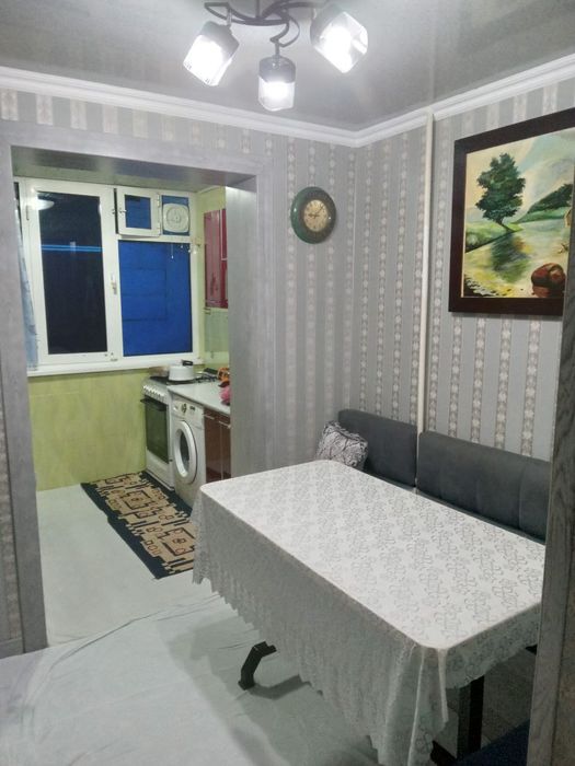 3xonalik kvartira  sotiladi guliverga 3etaj