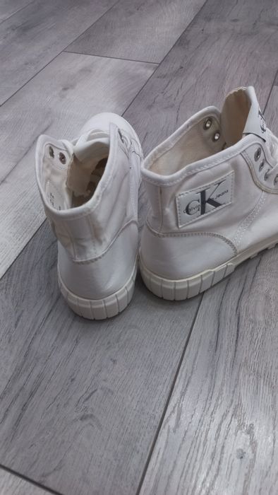 Tenesi Albi Calvin Klein Marimea 39